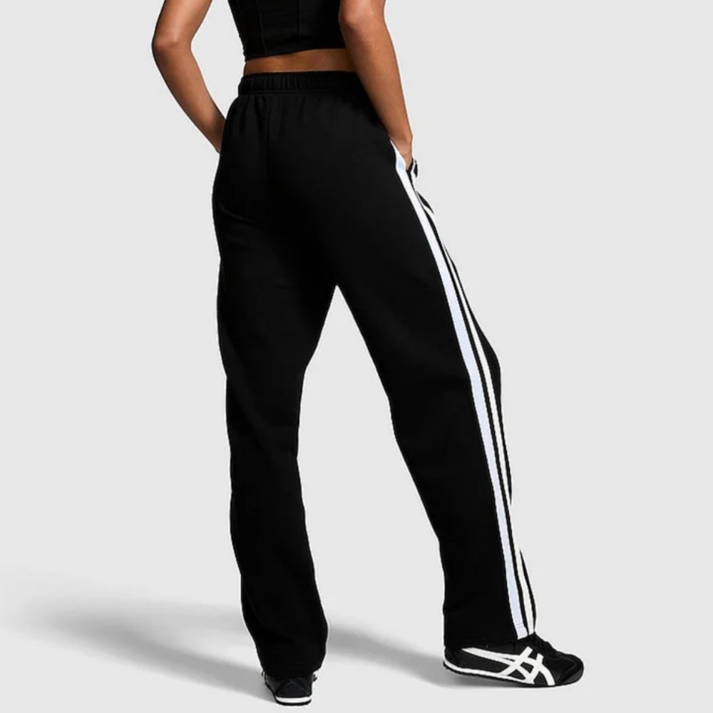 PINK Victoria’s Secret Black Fleece Sweatpants - Picture 2 of 10